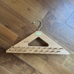 Woodlore Cedar Tie and Belt Hanger